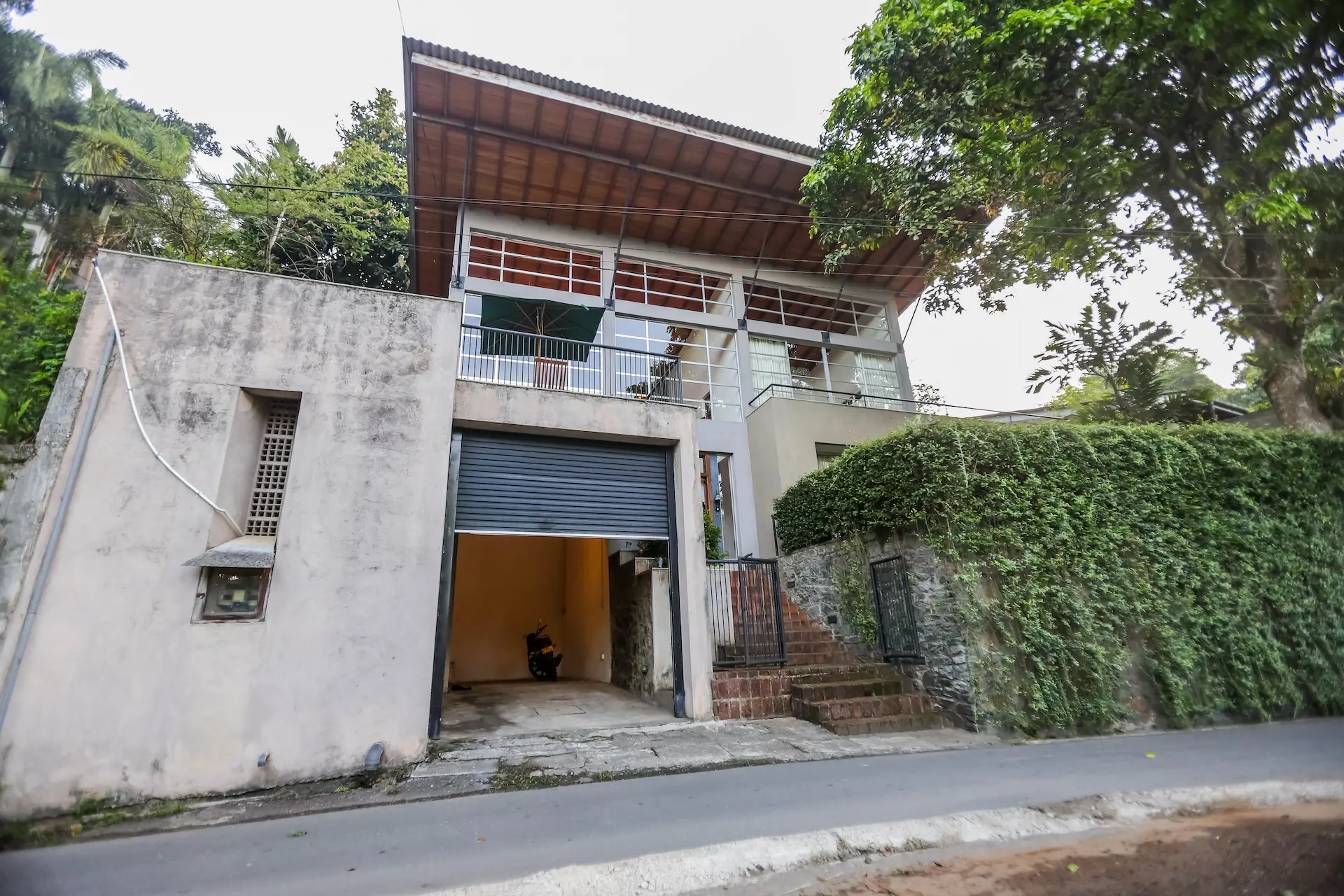 Margossa Residence hero image 2